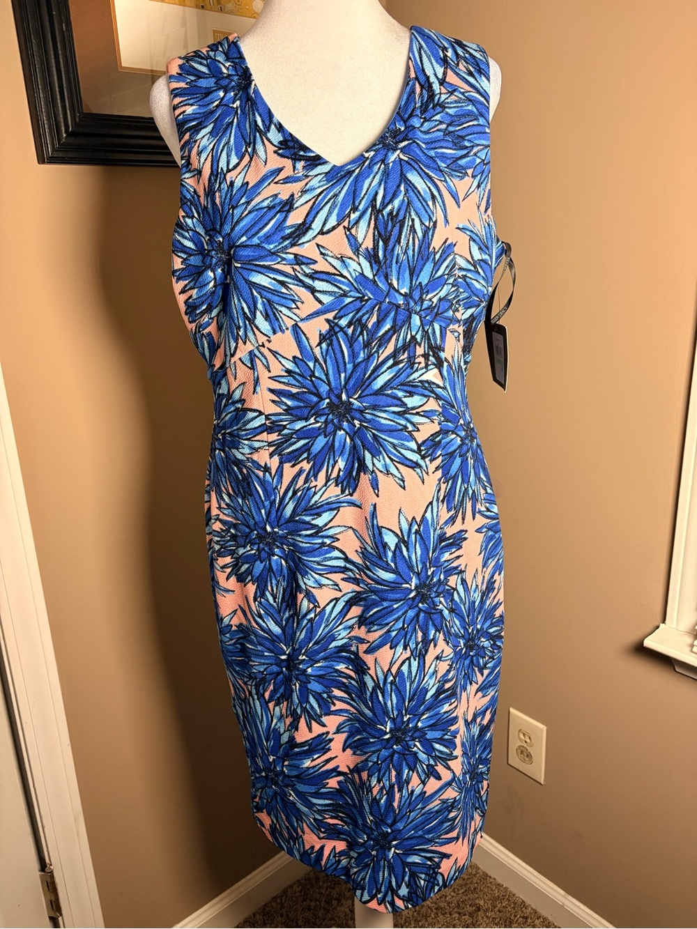 Ellen Tracy Blue Floral V-Neck Midi Dress on Peach